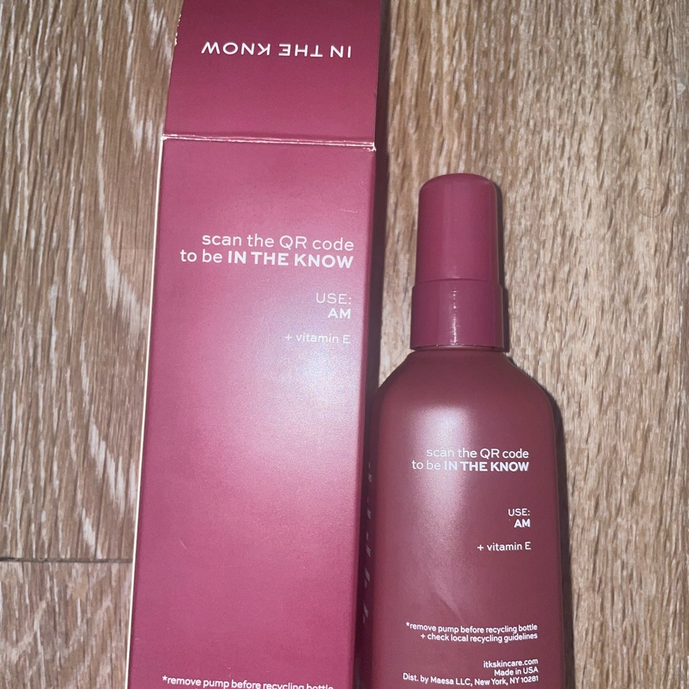 In The Know Skincare Serum with Vitamin E